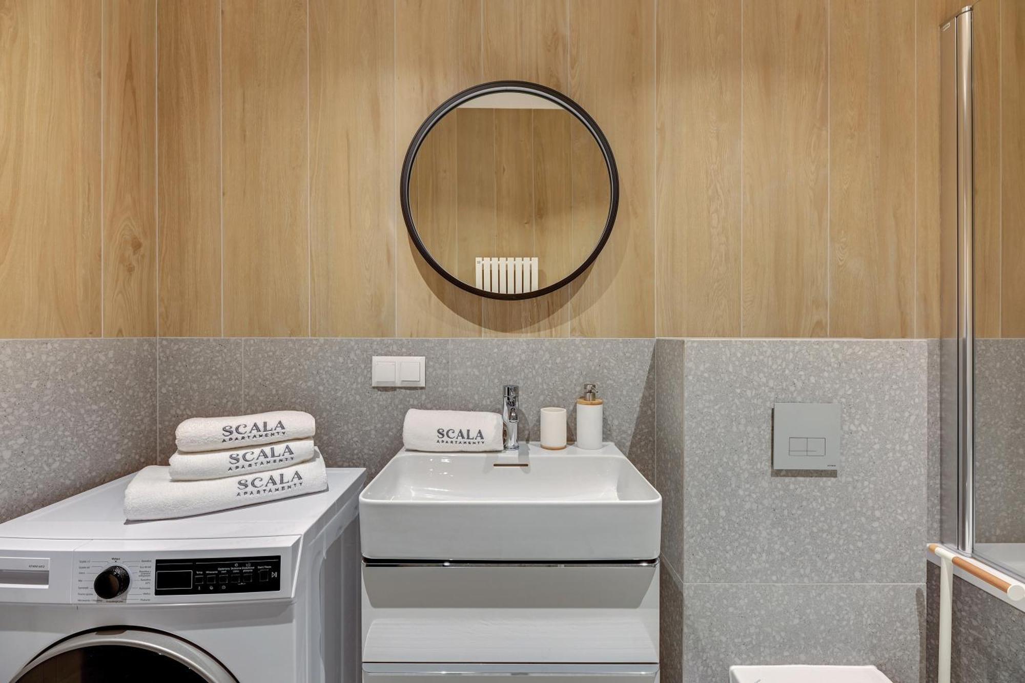 Scala City Center Apartments & Studio By Lion Apartments グダニスク エクステリア 写真