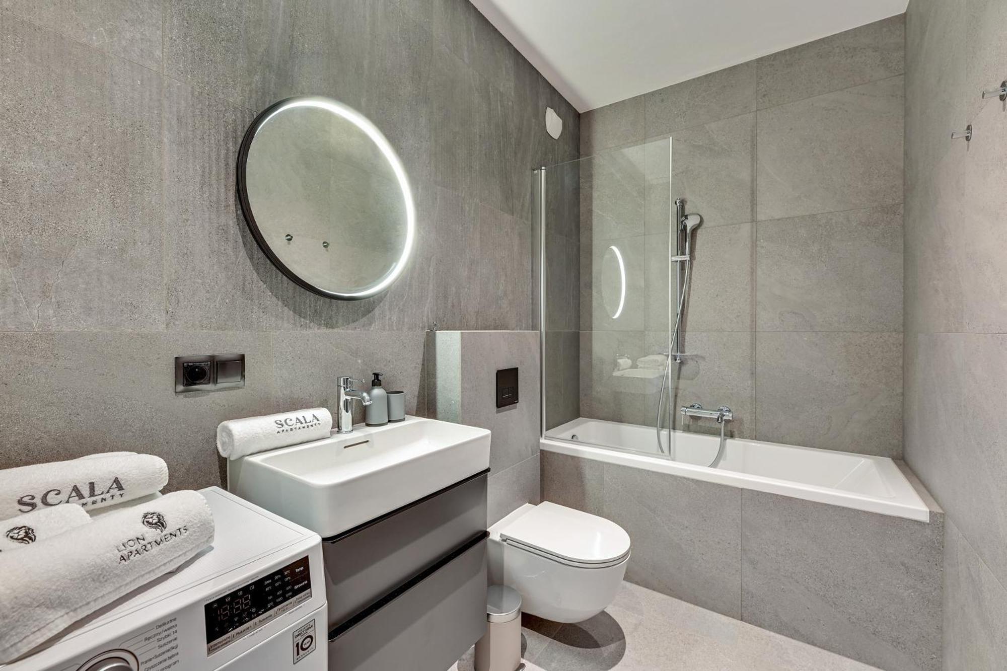 Scala City Center Apartments & Studio By Lion Apartments グダニスク エクステリア 写真